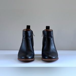 Madewell The Brenner Boot in Leather - women size6